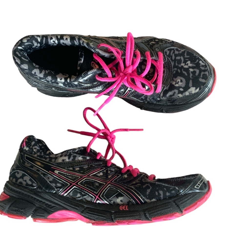 Oasics Gel Leopard print gray and pink breast cancer sneakers Size 7.5
